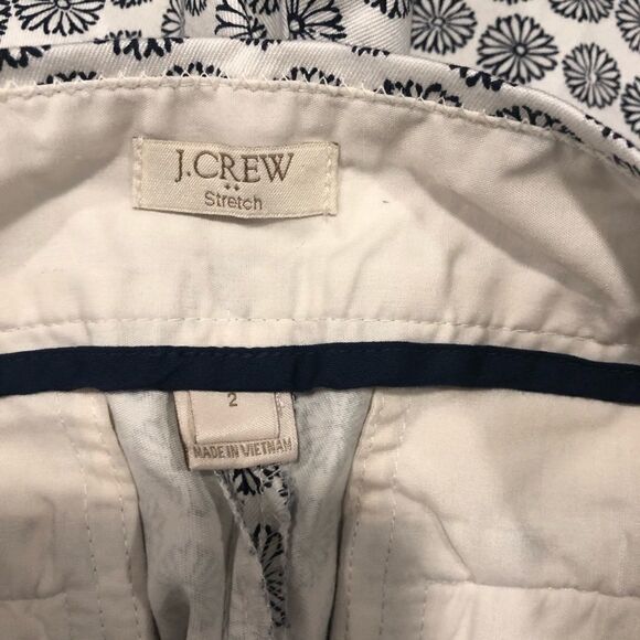 J.CREW SHORTS, STRETCH Chino City Fit, Floral 2 - Picture 4 of 7